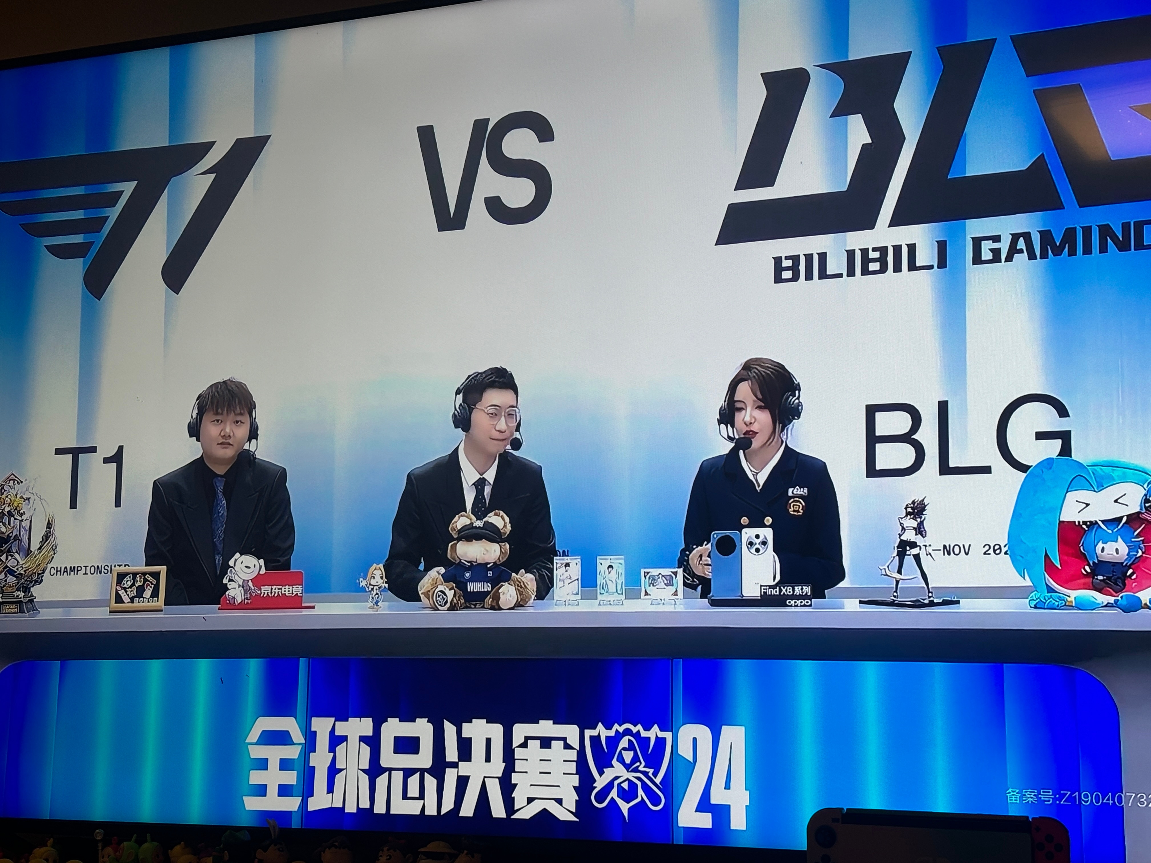 半岛体育-LOL世界冠军AD复出！自降身价打次级联赛，FoFo被TLN优化再次失业(lol冠军ad都有谁)