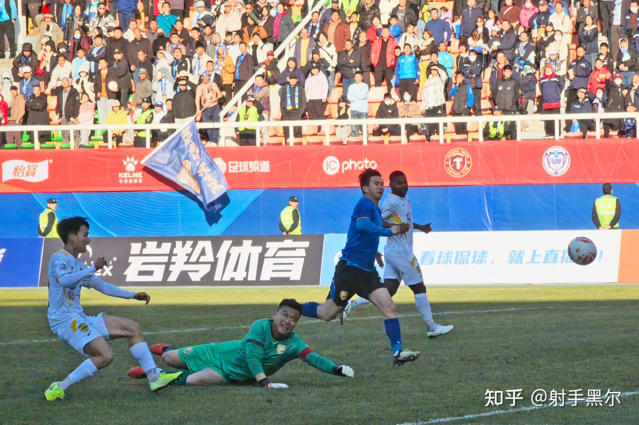 半岛体育-2025中甲：大连鲲城迎战南京城市，穆谢奎+多米尼克携手争胜(2025中甲联赛赛程表格)