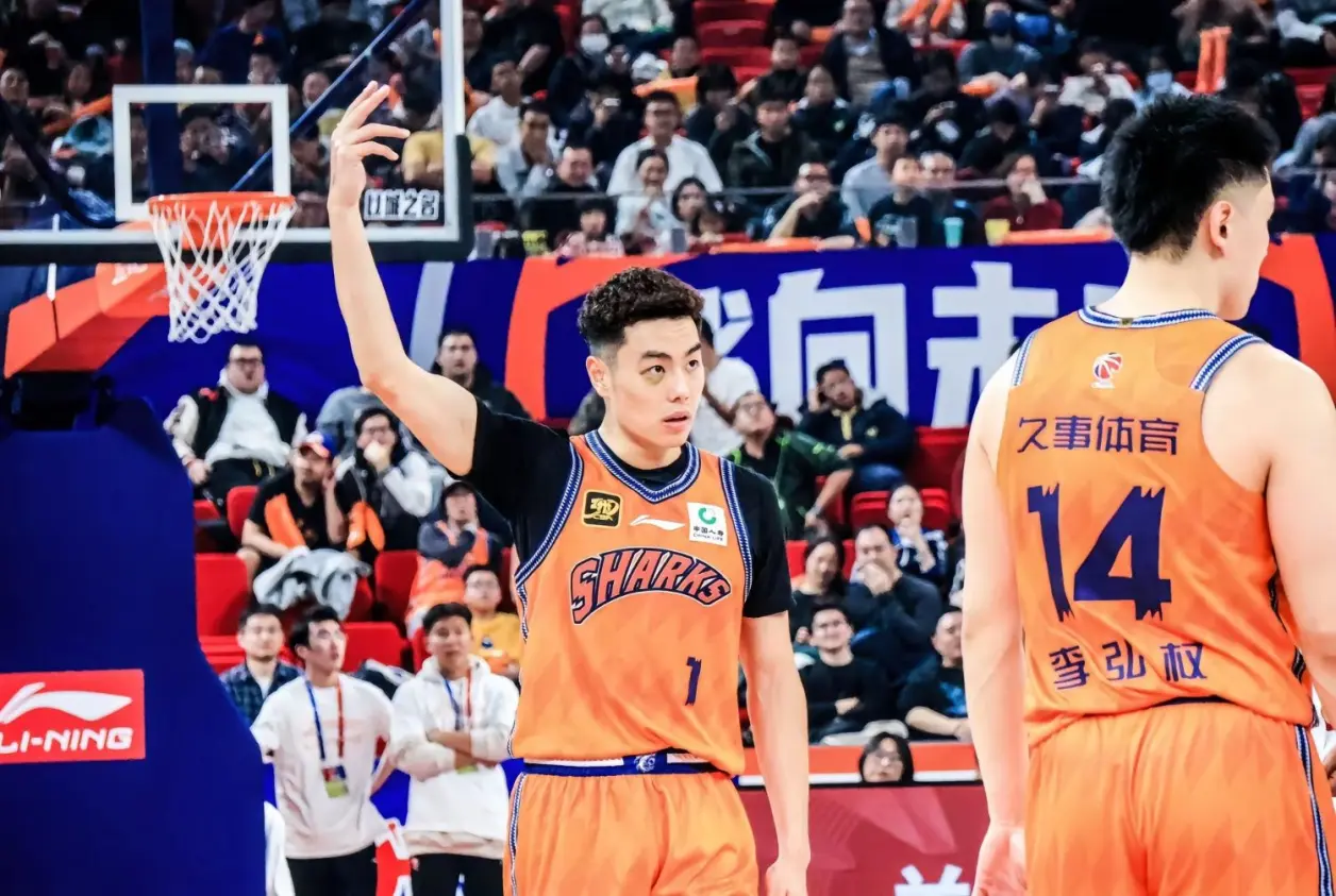 上海夺冠在望？顶级后卫登场，广厦危机现(2019至2020cba第8轮上海对战广厦)